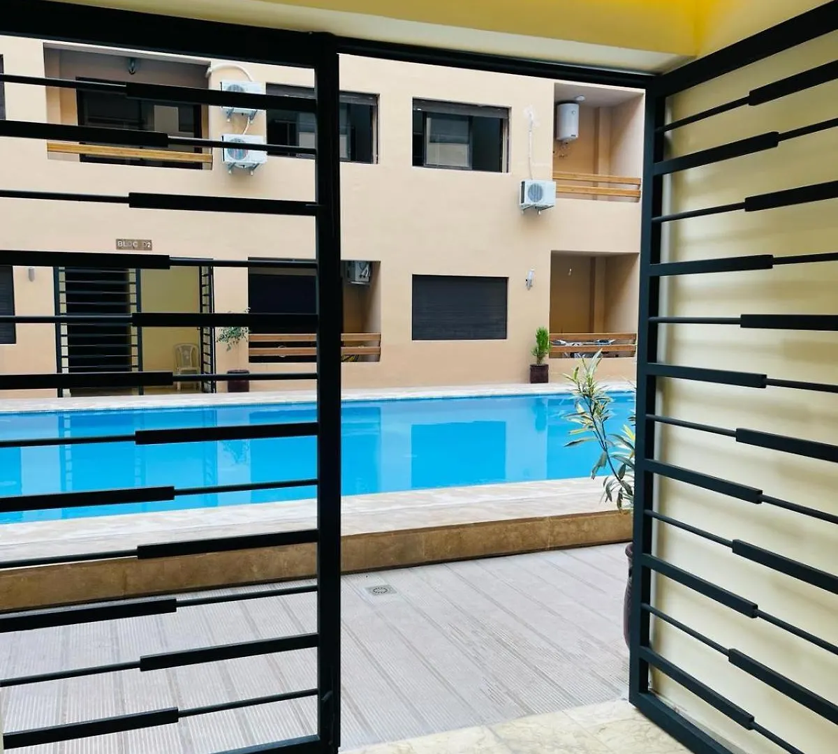 Beautiful Appartement With Pool Gueliz Hivernage Train Station contacts